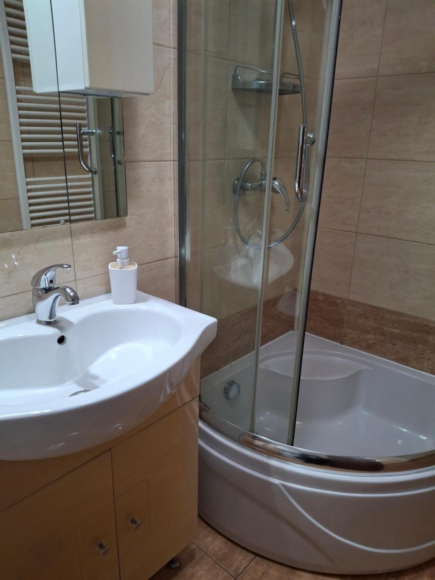 Garsoniera Strada Bucegi Apartment Sibiu Ngoại thất bức ảnh